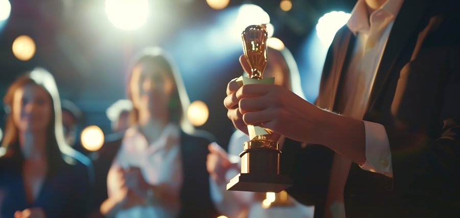 You are currently viewing Cydcor CEO Vera Quinn Named CEO of the Year at Valley Women’s Leadership Awards