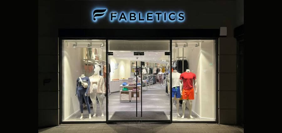 You are currently viewing Who started Fabletics? The Brand’s Success: The Motivating Story Behind